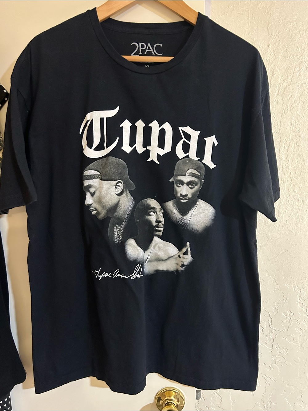 💜3 for $25💜 2PAC Black Graphic Short Sleeve Tee - Tupac Logo